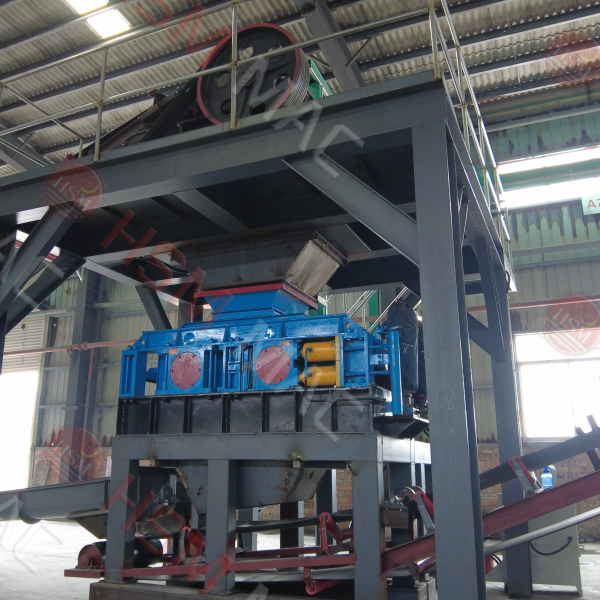 對(duì)輥制砂機(jī)