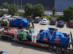 大型雙齒輥和對輥破碎機(jī)發(fā)貨現(xiàn)場